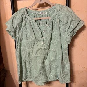 Dylan SizeM Mint Embroidered Peasant Top